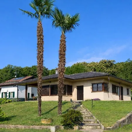 I Tre Fratelli Ad Arona 4br, Garden, Jacuzzi,